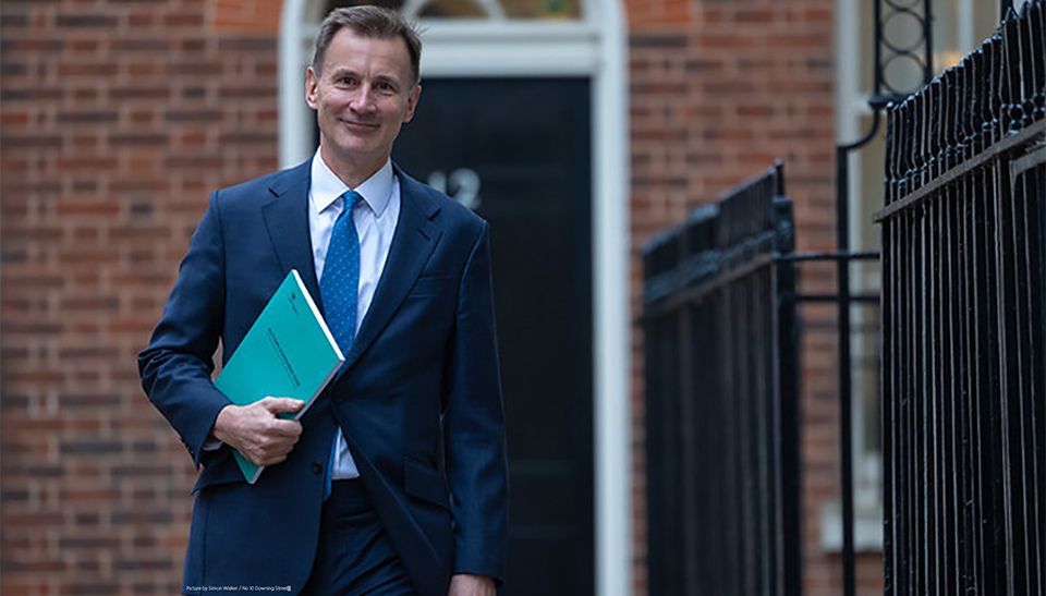 The Chancellor of the Exchequer Jeremy Hunt leaves 11 Downing Street on his way to deliver the Autumn Statement to parliament. Picture by Simon Walker / No 10 Downing Street